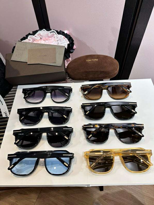 Picture of Tom Ford Sunglasses _SKUfw56968758fw